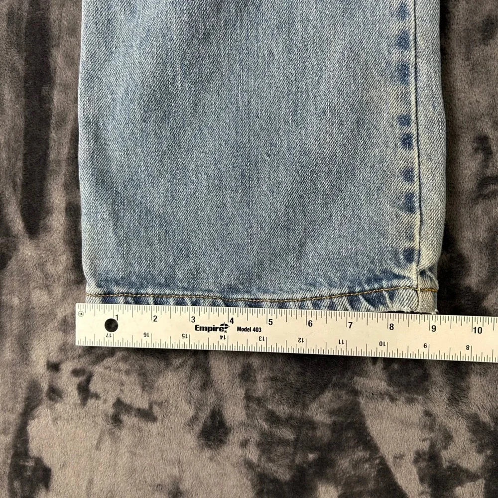 Levis levi 517